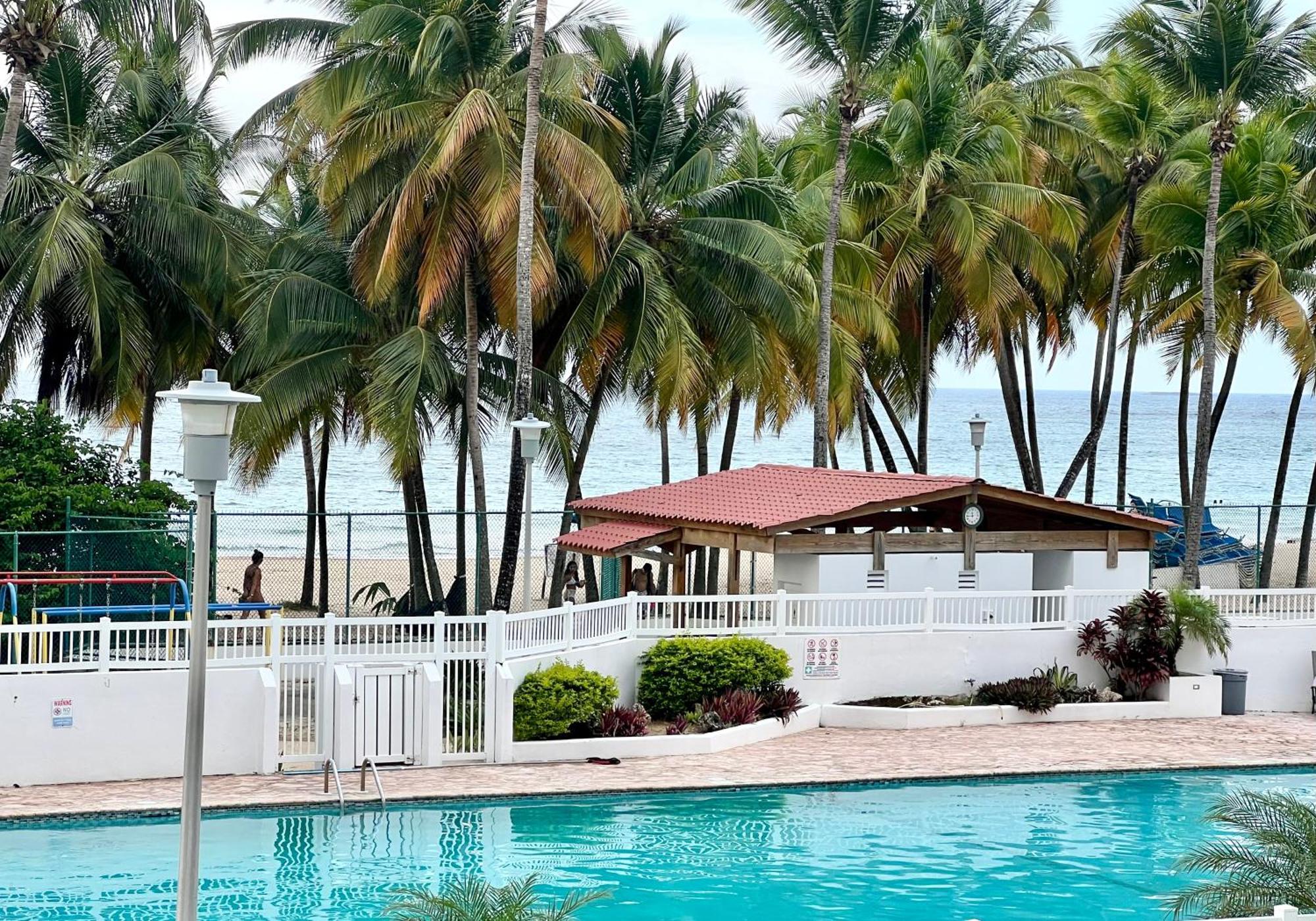 Beachfront Tropical Tantra Apartment San Juan Exterior photo