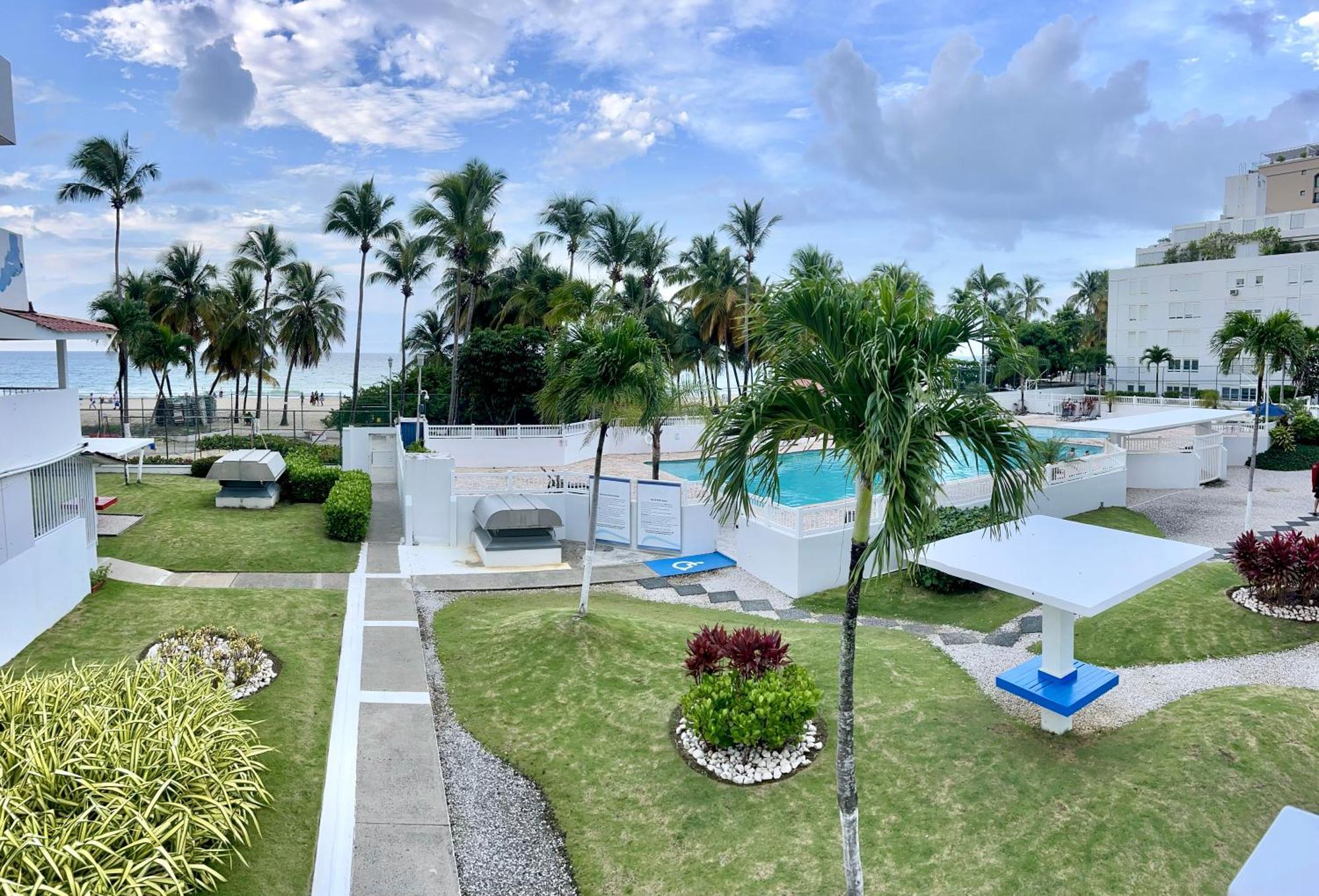 Beachfront Tropical Tantra Apartment San Juan Exterior photo
